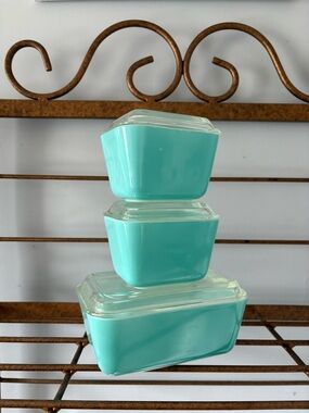 Vintage Pyrex Robins Egg Blue Turquoise Refrigerator Dish Set (Fridgies) 501 503